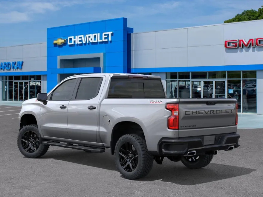 2026 Chevrolet Silverado Trail Boss LT photo 1