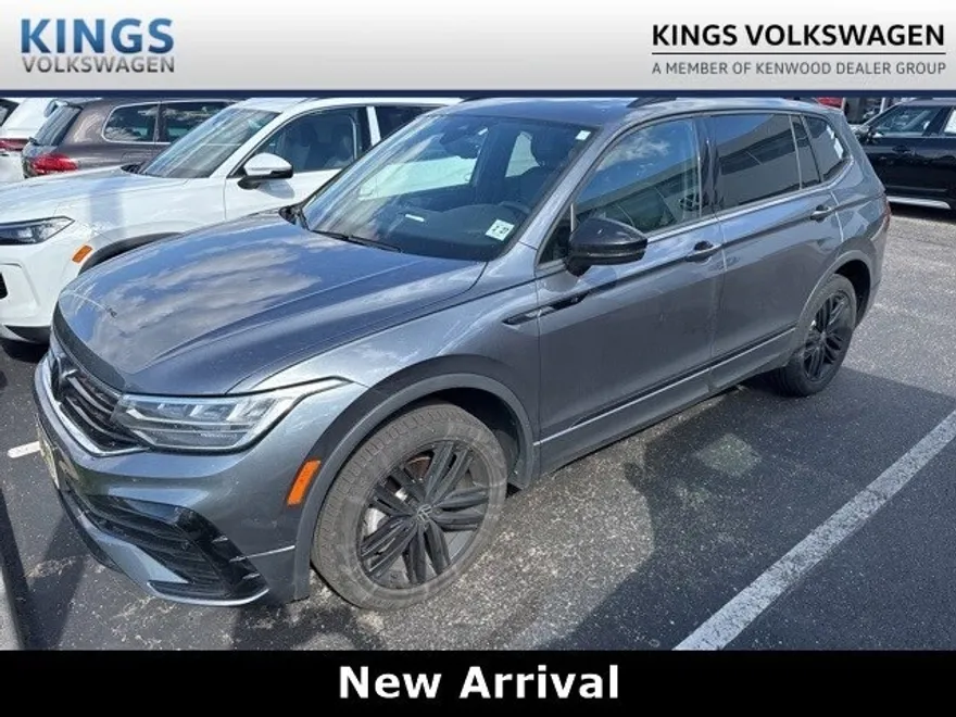 2022 Volkswagen Tiguan SE R-Line Black photo 1