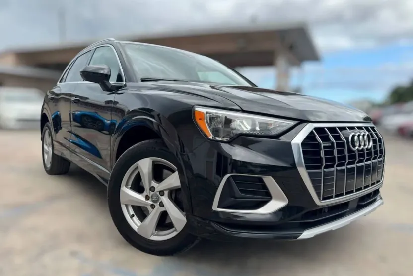 2020 Audi Q3 Premium photo 1