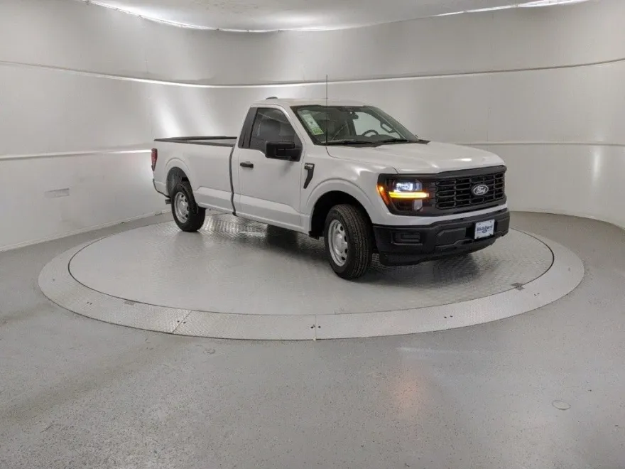 2025 Ford F-150 XL photo 1