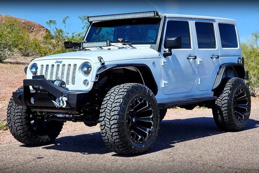 2017 Jeep Wrangler Unlimited Sport photo 1