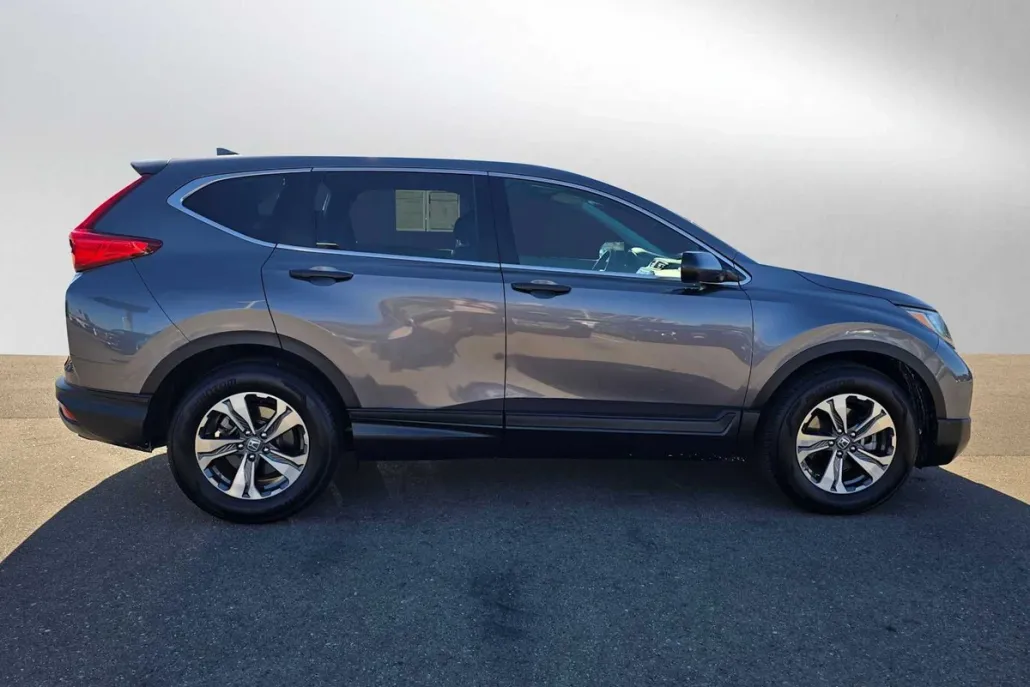 2018 Honda CR-V LX photo 1