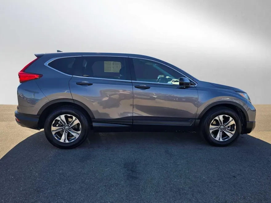 2018 Honda CR-V LX photo 1