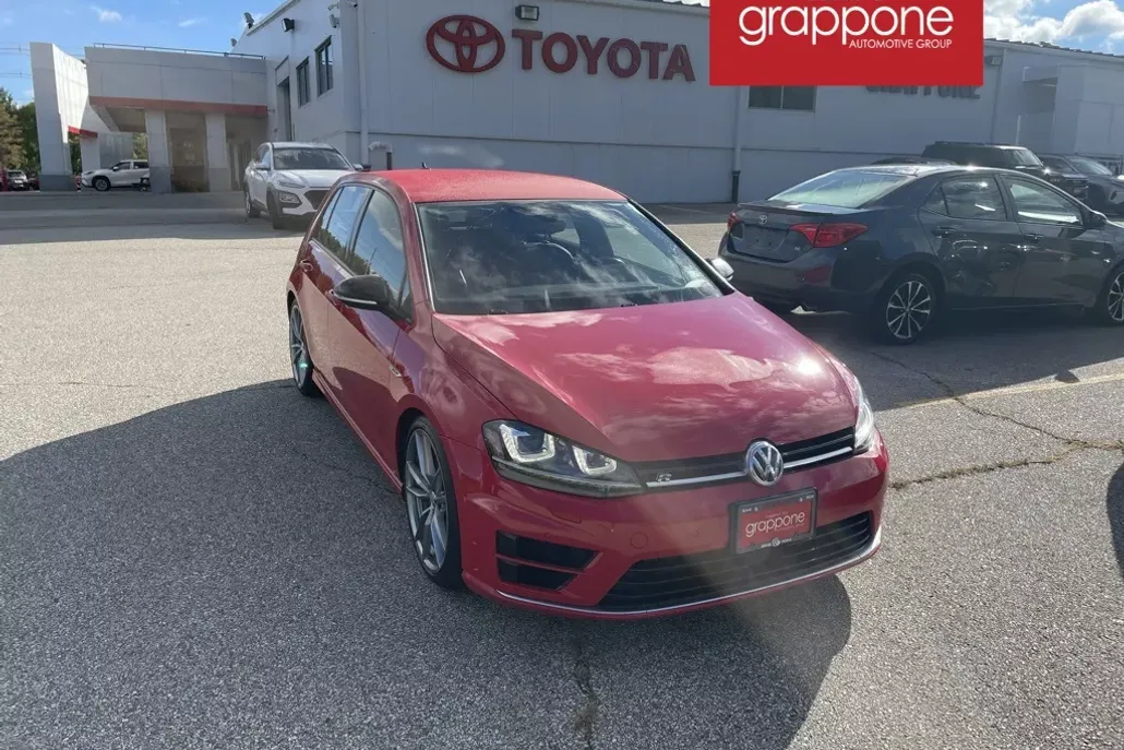 2017 Volkswagen Golf R 4Motion photo 1