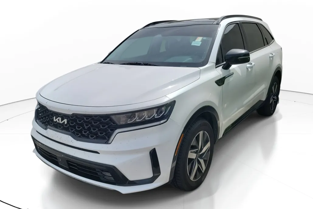 2022 Kia Sorento EX photo 1