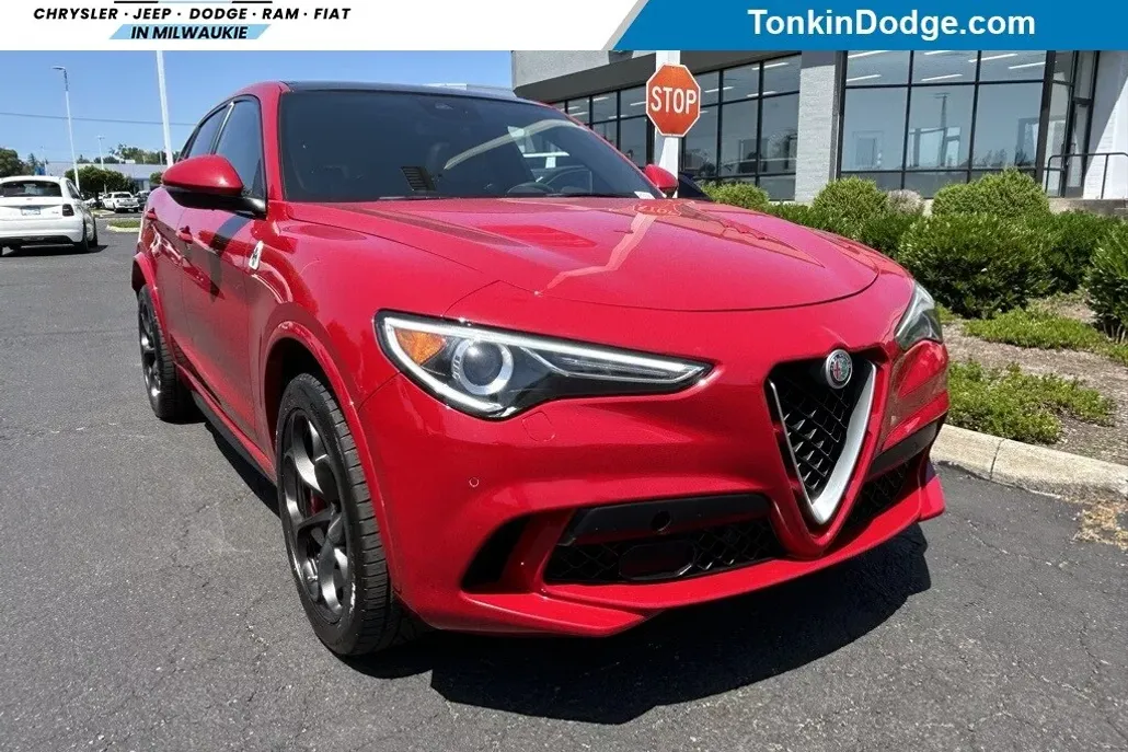 2018 Alfa Romeo Stelvio Quadrifoglio photo 1