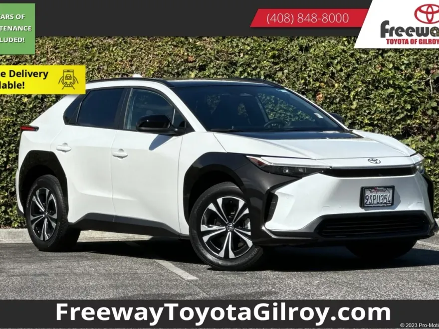 2025 Toyota bZ4X XLE photo 1
