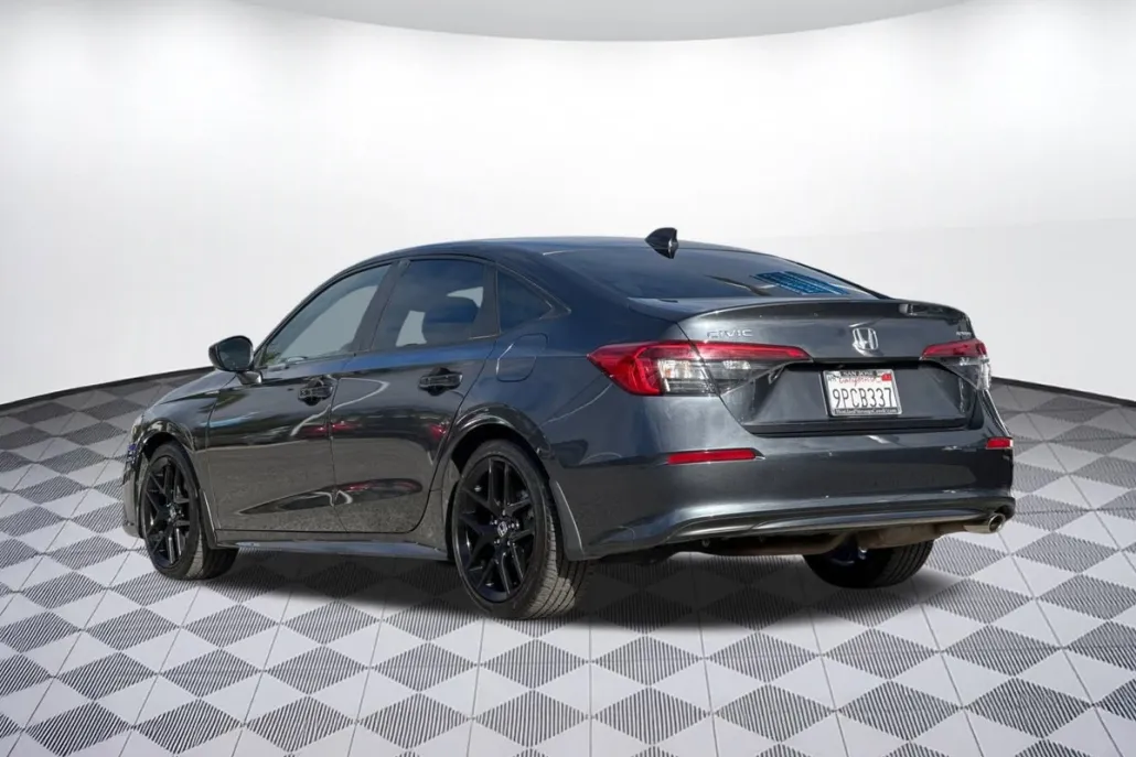 2024 Honda Civic Sport photo 1