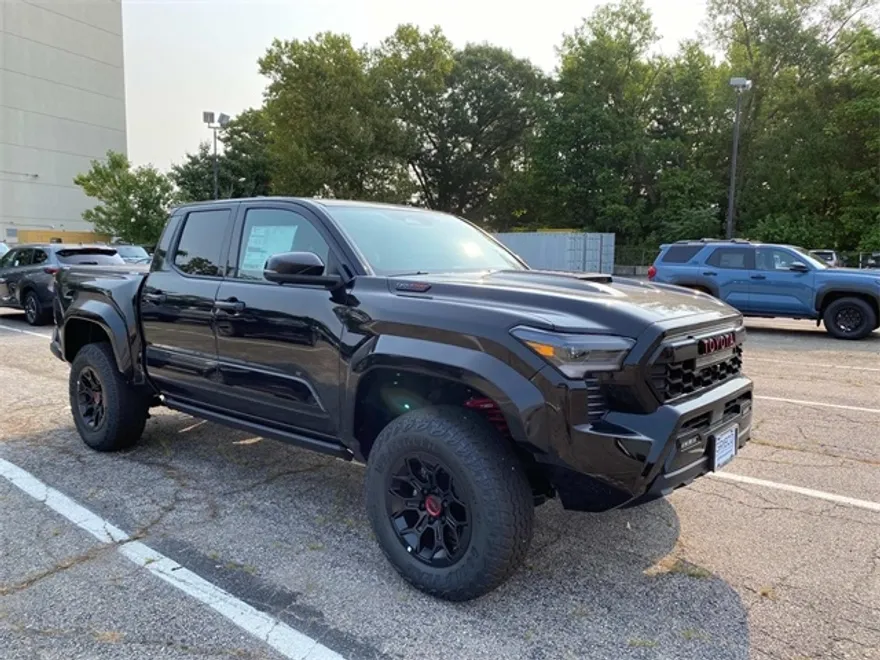 2025 Toyota Tacoma TRD Pro 4x4 Double Cab photo 1