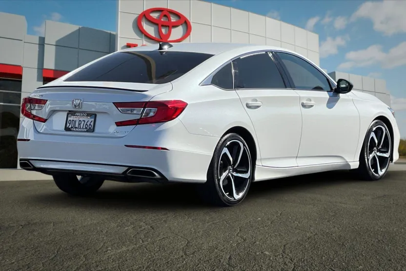 2022 Honda Accord Sport photo 1
