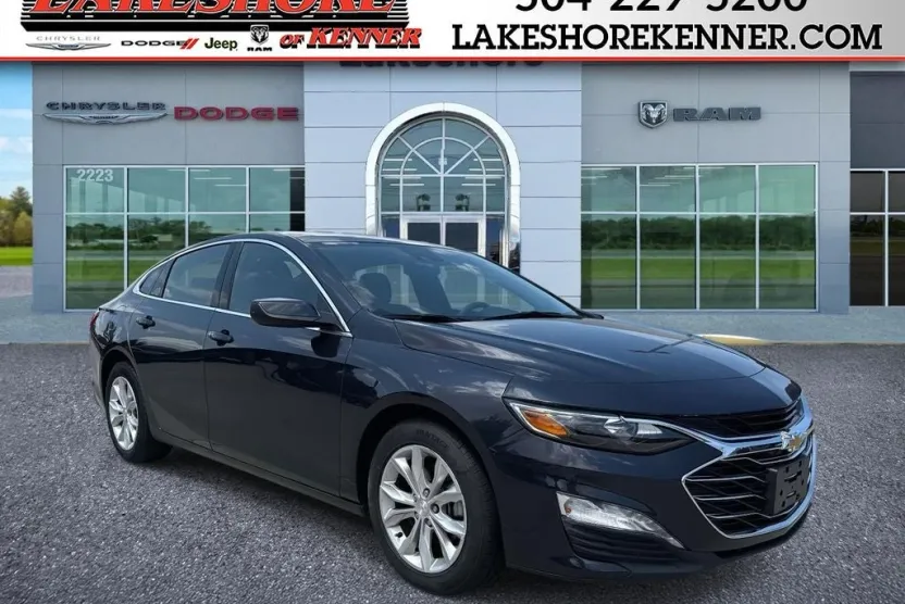 2023 Chevrolet Malibu 1LT photo 1