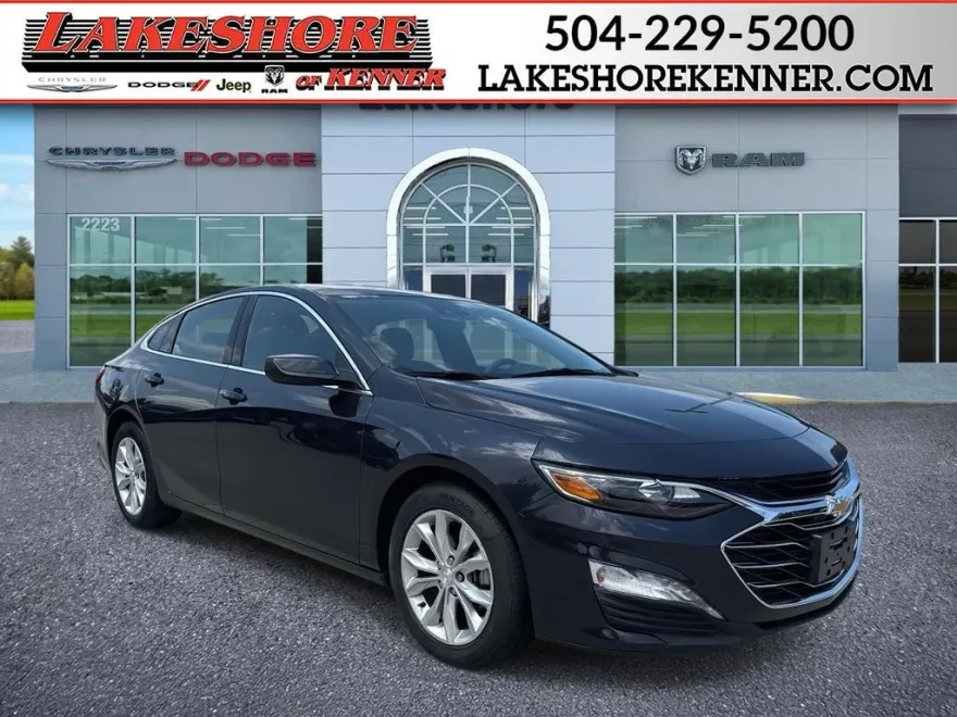 2023 Chevrolet Malibu 1LT photo 1