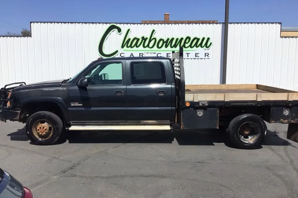 2004 Chevrolet Silverado 3500HD LS photo 1