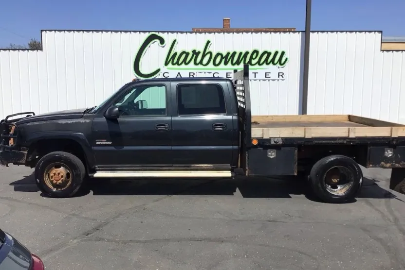 2004 Chevrolet Silverado 3500HD LS photo 1