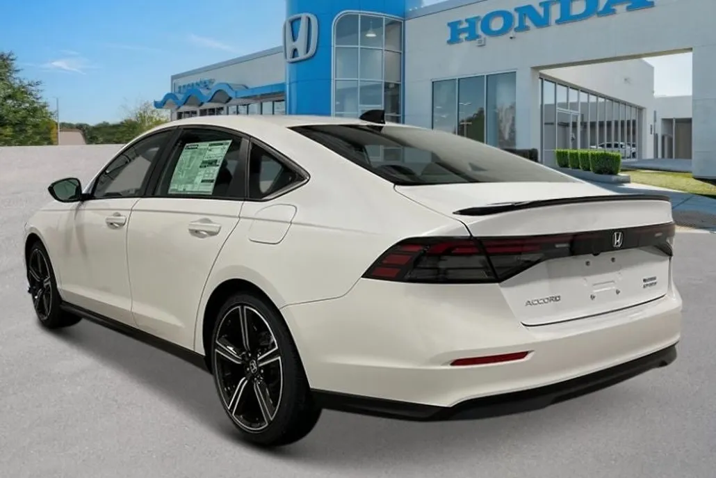 2025 Honda Accord Hybrid Sport photo 1