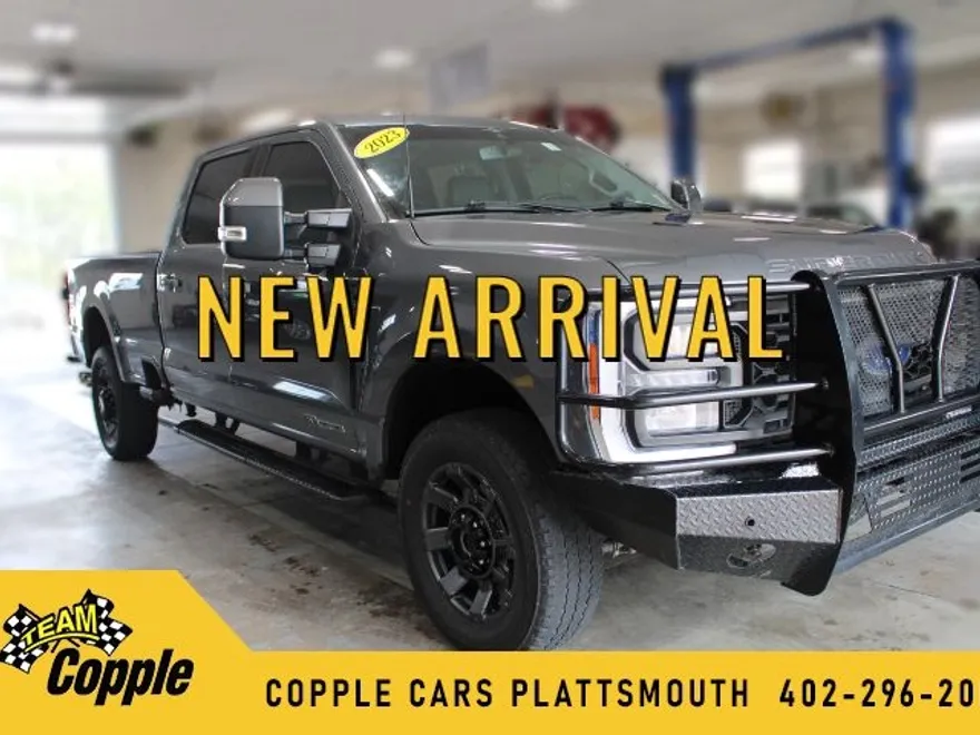 2023 Ford F-350 Lariat photo 1