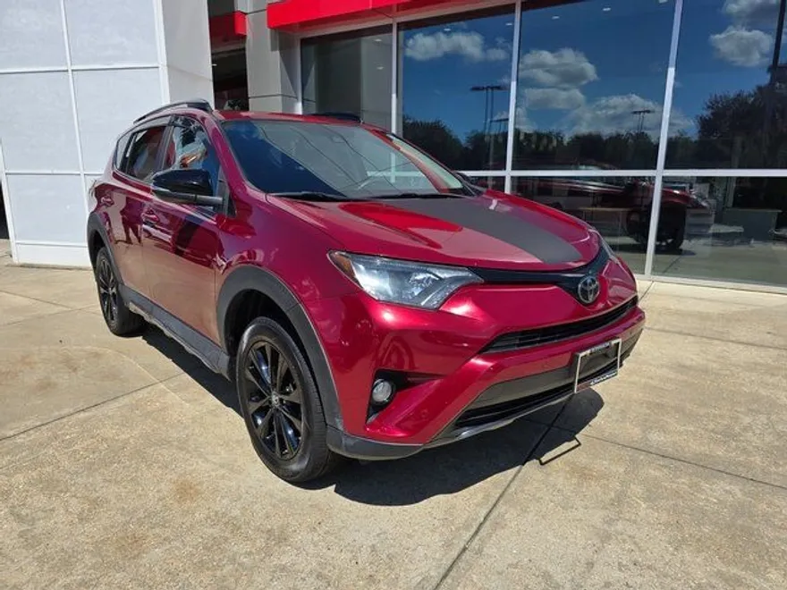 2018 Toyota RAV4 Adventure photo 1