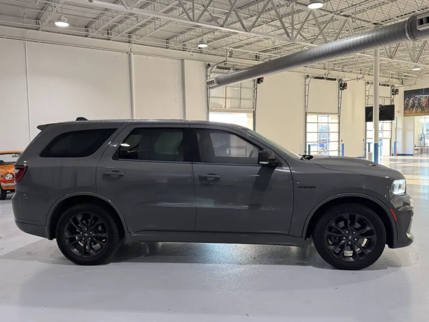 2022 Dodge Durango R/T photo 1