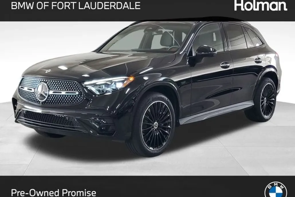 2023 Mercedes Benz GLC 300 photo 1