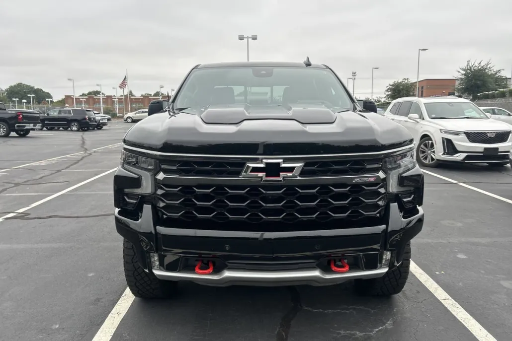 2025 Chevrolet Silverado 1500 ZR2 photo 1