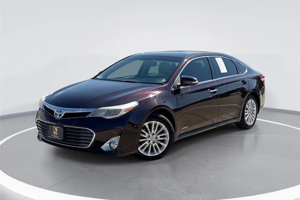 2015 Toyota Avalon Hybrid XLE Premium photo 1