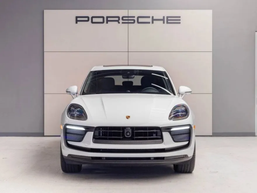 2025 Porsche Macan S photo 1
