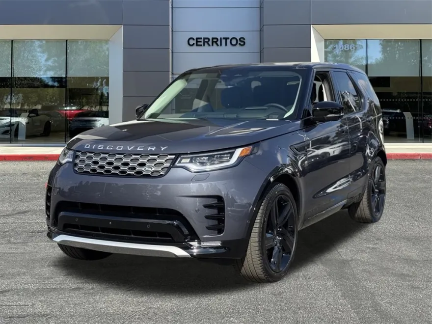 2025 Land Rover Discovery Metropolitan Edition photo 1