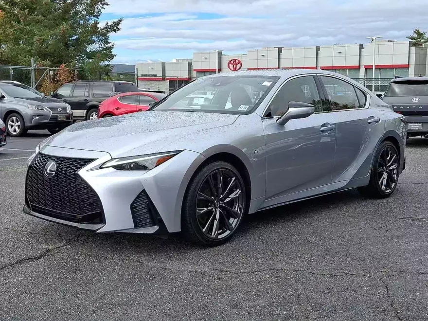 2023 Lexus IS F SPORT photo 1