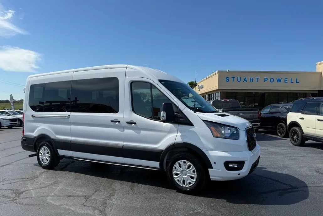 2025 Ford Transit photo 1