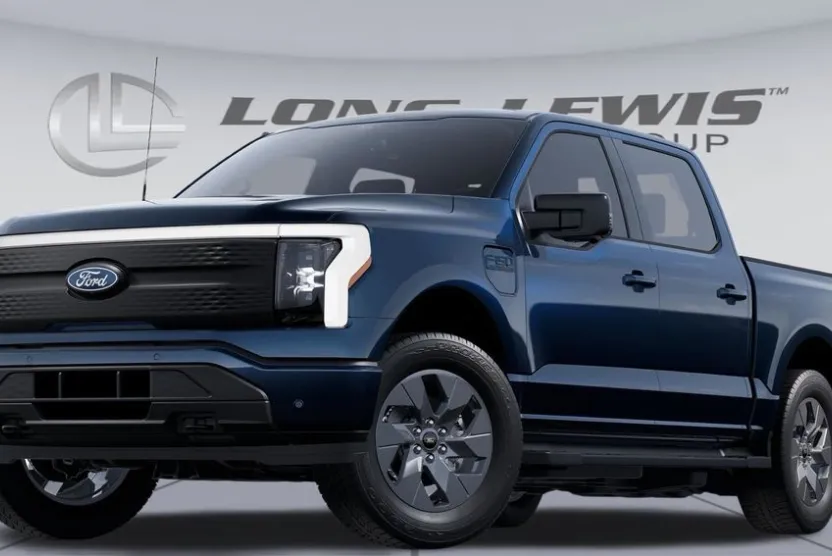2025 Ford F-150 Lightning photo 1
