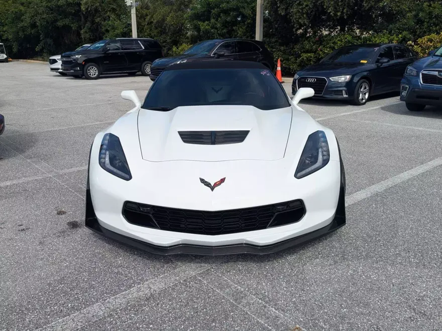 2017 Chevrolet Corvette Convertible Z06 2LZ photo 2