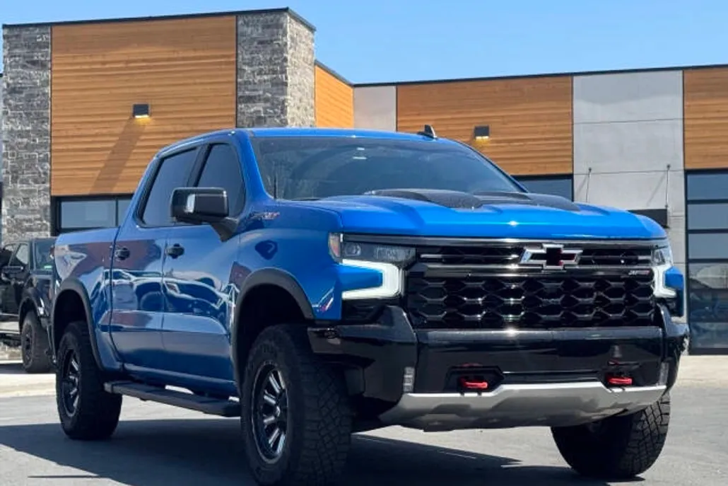 2023 Chevrolet Silverado 1500 ZR2 photo 1