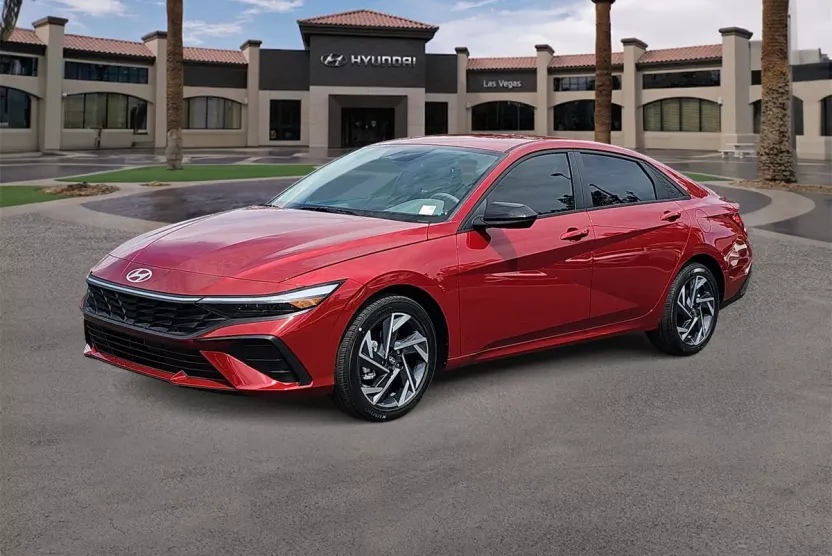 2025 Hyundai Elantra SEL Sport photo 1