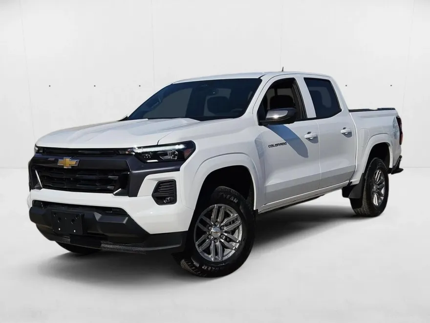 2026 Chevrolet Colorado LT photo 1