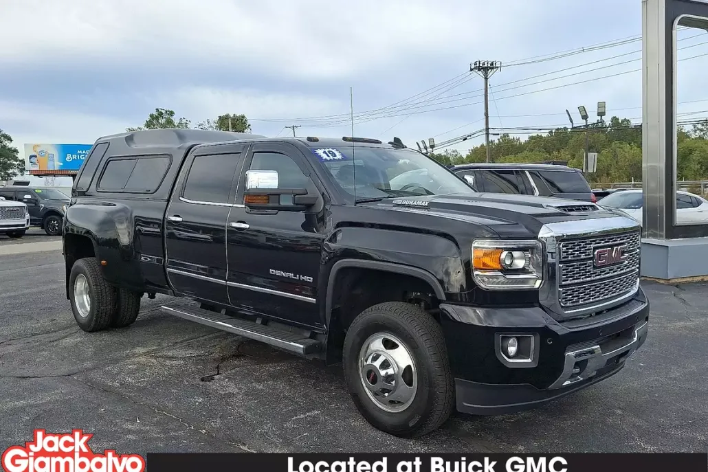 2019 Gmc Sierra 3500 HD Denali photo 1