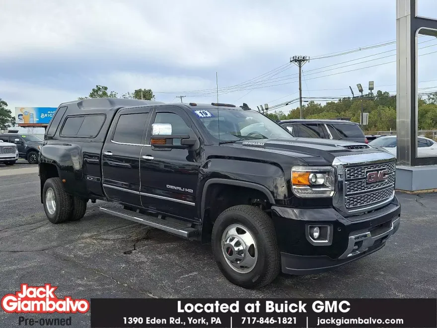 2019 Gmc Sierra 3500 HD Denali photo 1