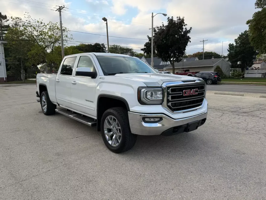 2016 Gmc Sierra 1500 SLE photo 1