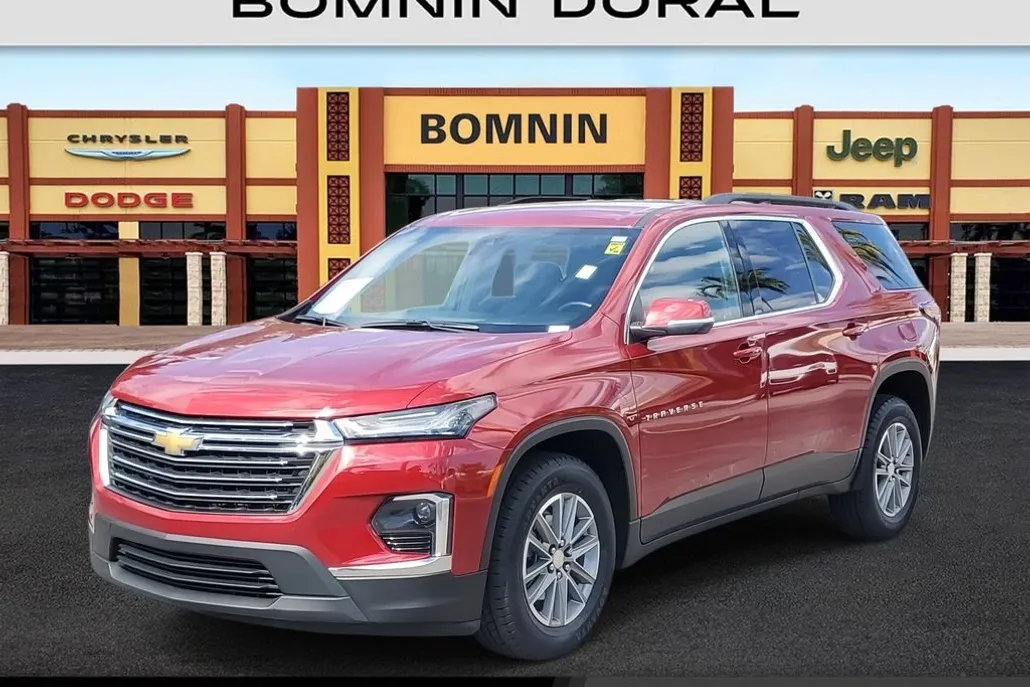 2023 Chevrolet Traverse 1LT photo 1