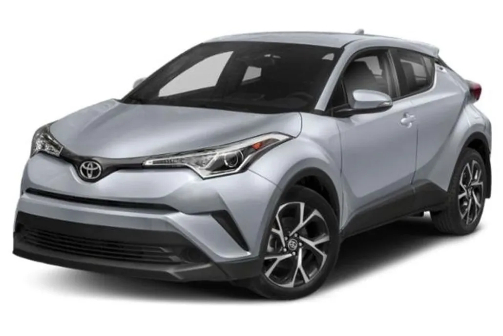2019 Toyota C-HR LE photo 1