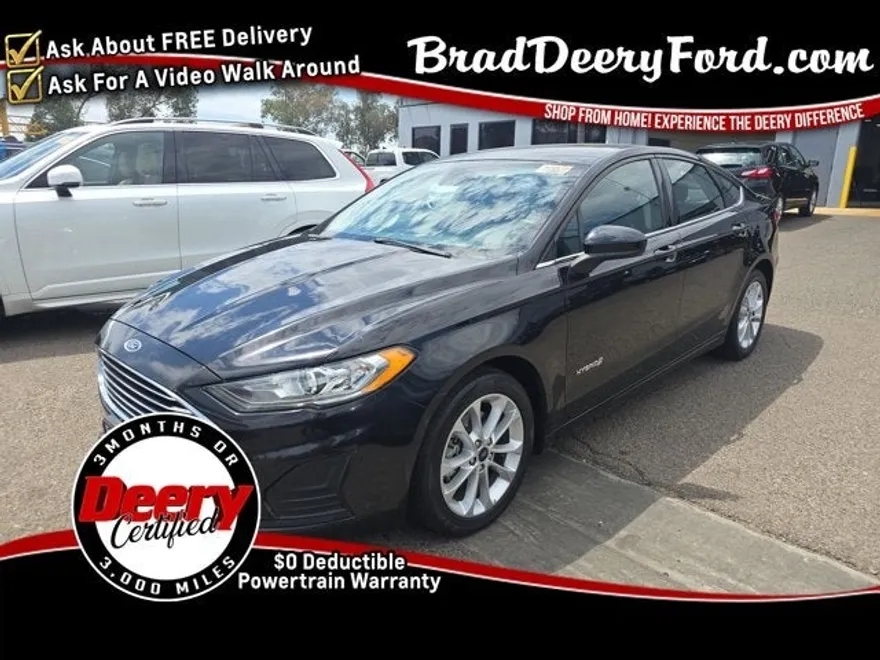 2019 Ford Fusion Hybrid SE photo 1