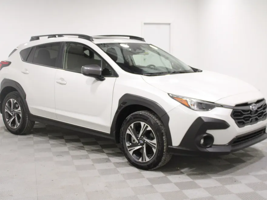 2024 Subaru Crosstrek Premium photo 1