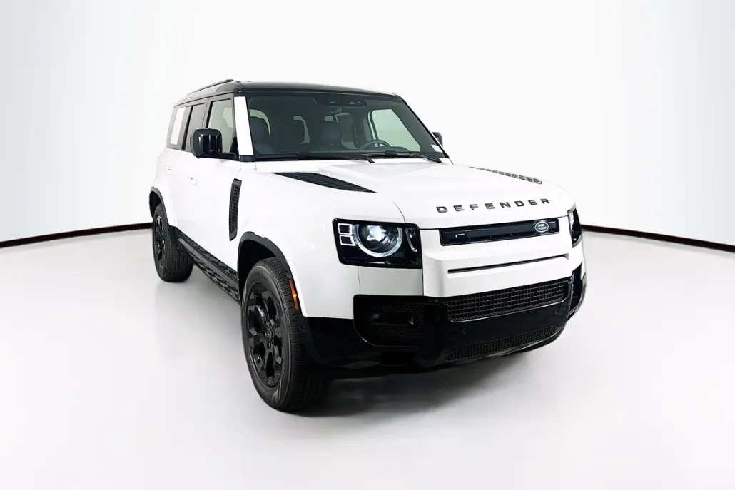 2025 Land Rover Defender 110 X-Dynamic SE photo 1