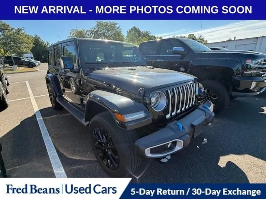 2022 Jeep Wrangler 4xe Unlimited Sahara photo 1
