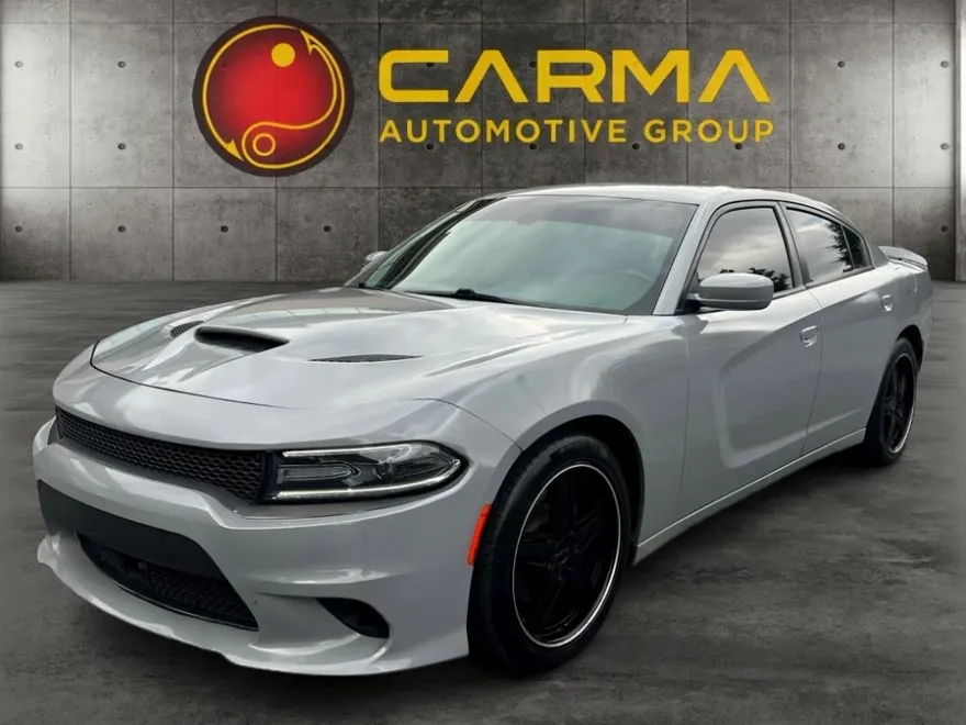 2016 Dodge Charger R/T photo 1