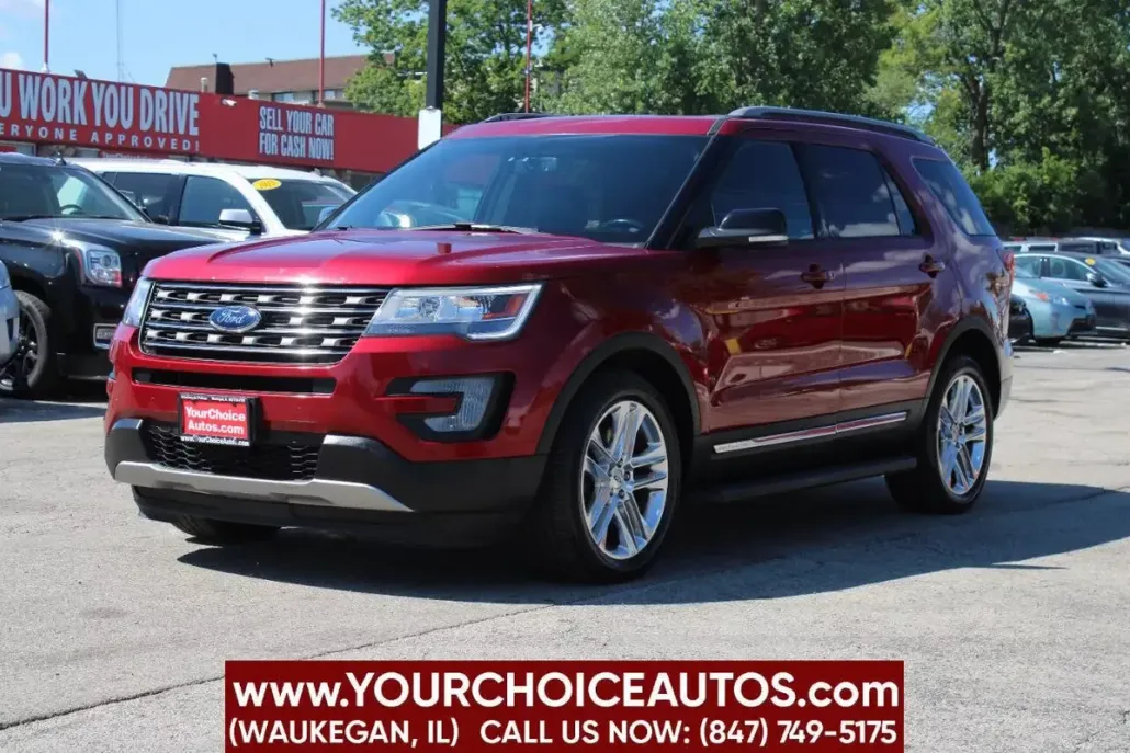 2017 Ford Explorer XLT photo 1