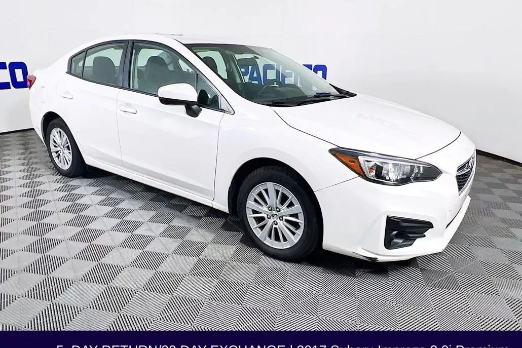2017 Subaru Impreza 2.0i Premium photo 1