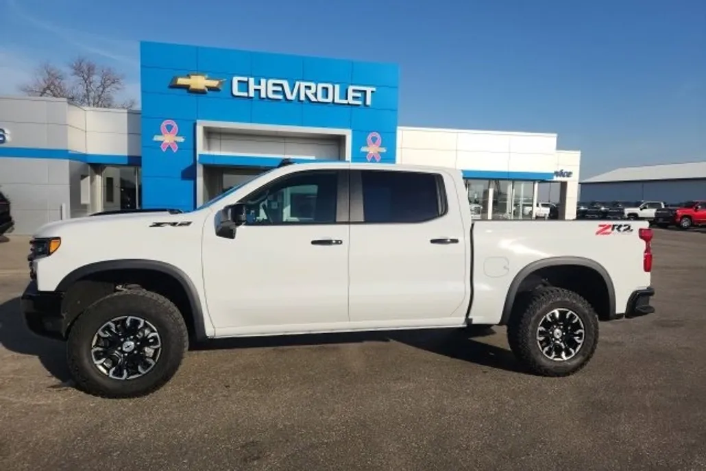 2024 Chevrolet Silverado 1500 ZR2 photo 1