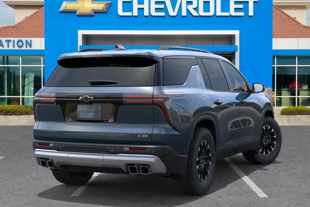 2026 Chevrolet Traverse Z71 photo 1