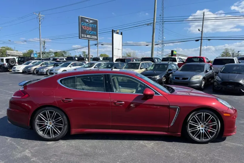 2016 Porsche Panamera Turbo Sport Turismo photo 1