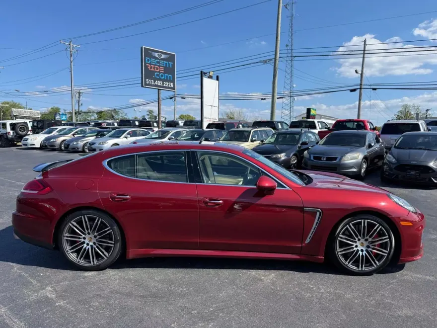 2016 Porsche Panamera Turbo Sport Turismo photo 1